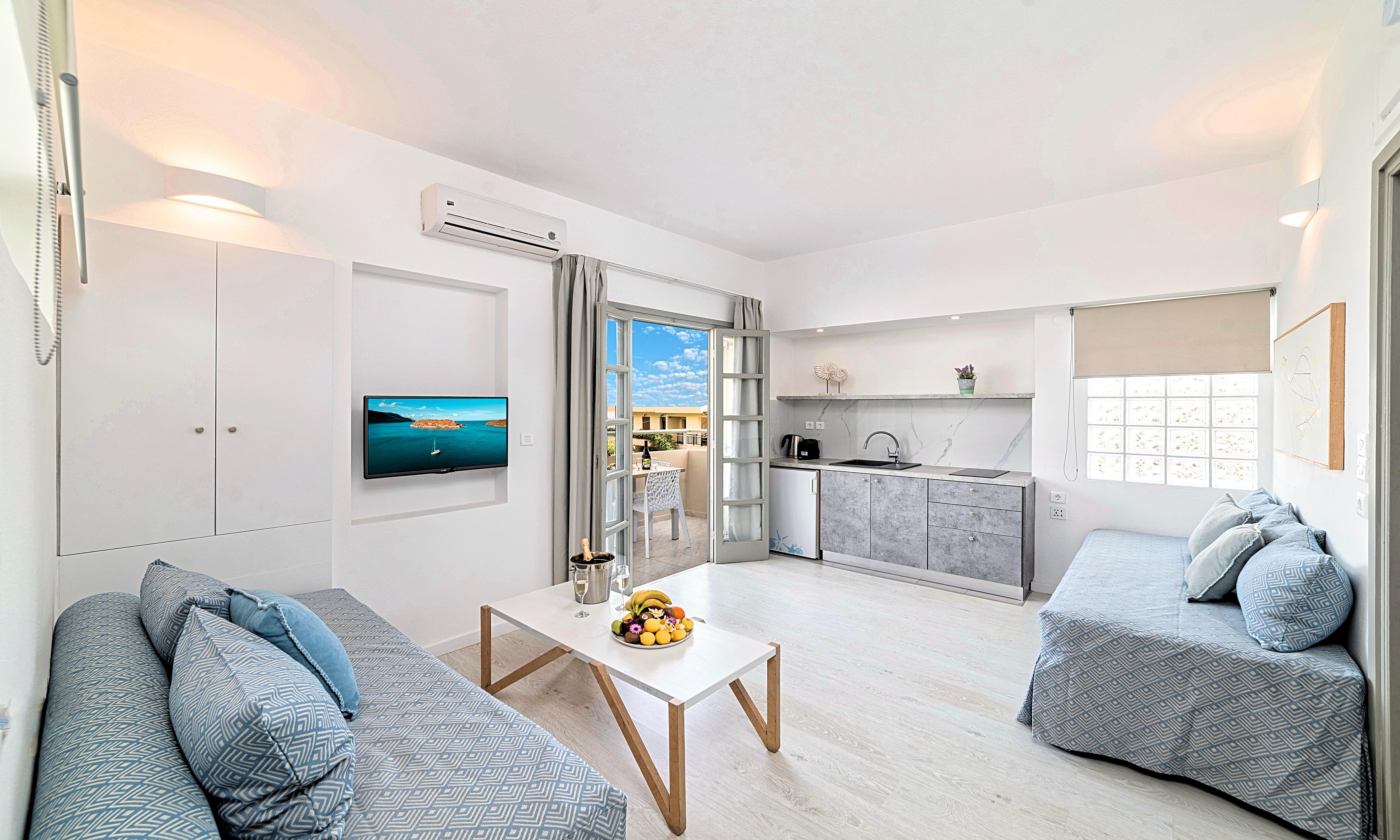 Elounda Garden Suites Heated Pool Exterior photo