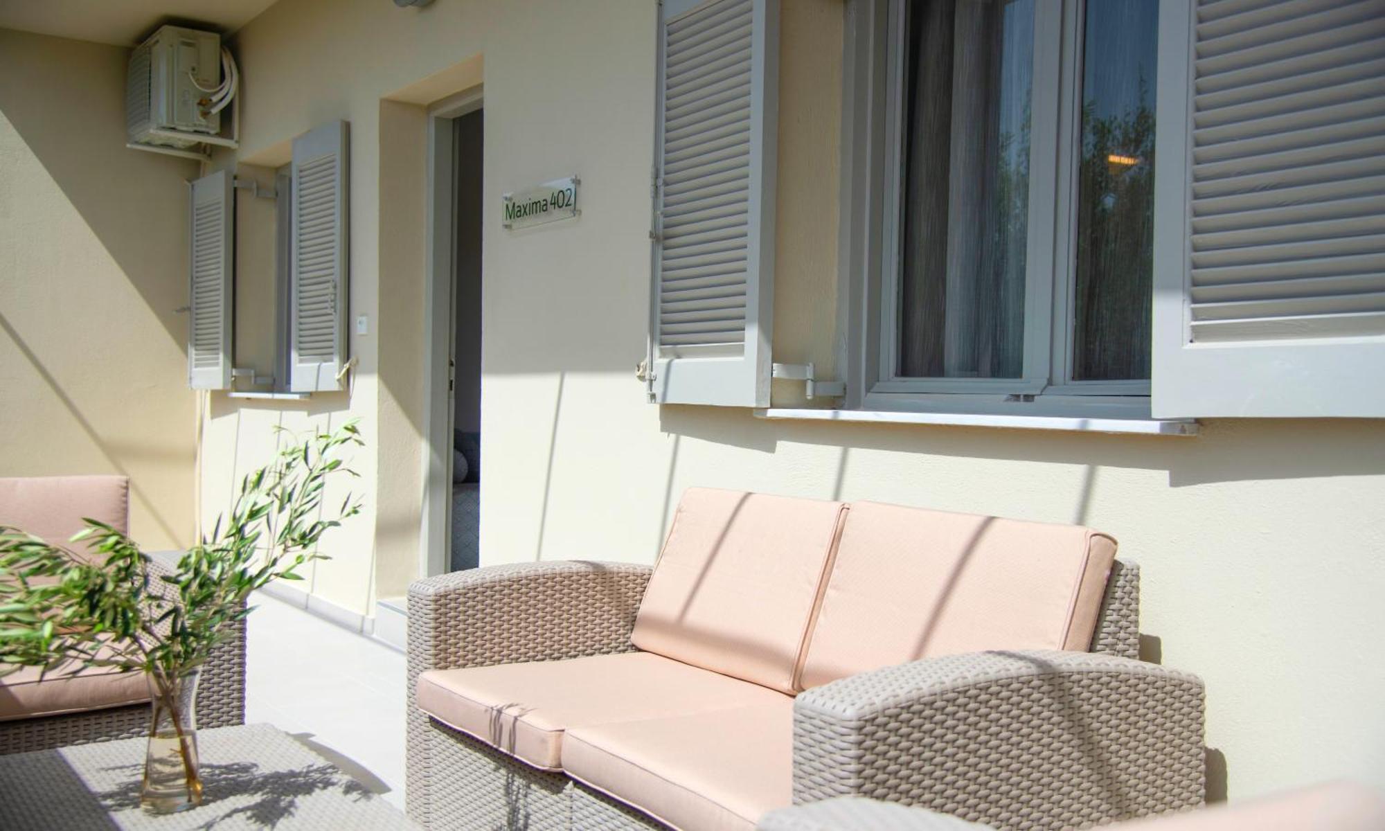 Elounda Garden Suites Heated Pool Room photo
